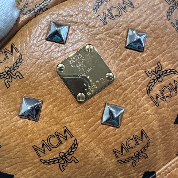 MCM Cognac Backpack With Dustbag - Picture 6 of 16